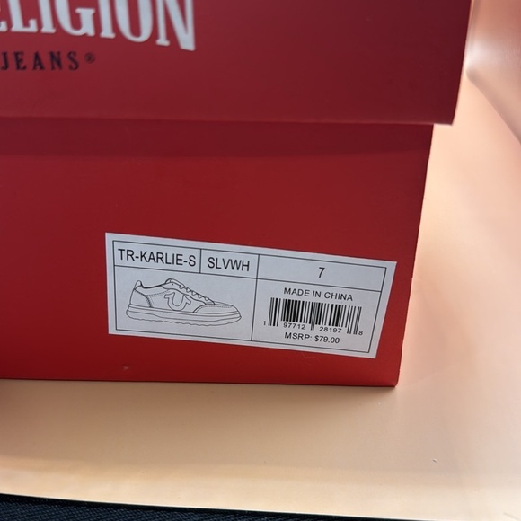 True Religion Women's Karlie Court Sneaker Size 7 New in Box! - Picture 10 of 12